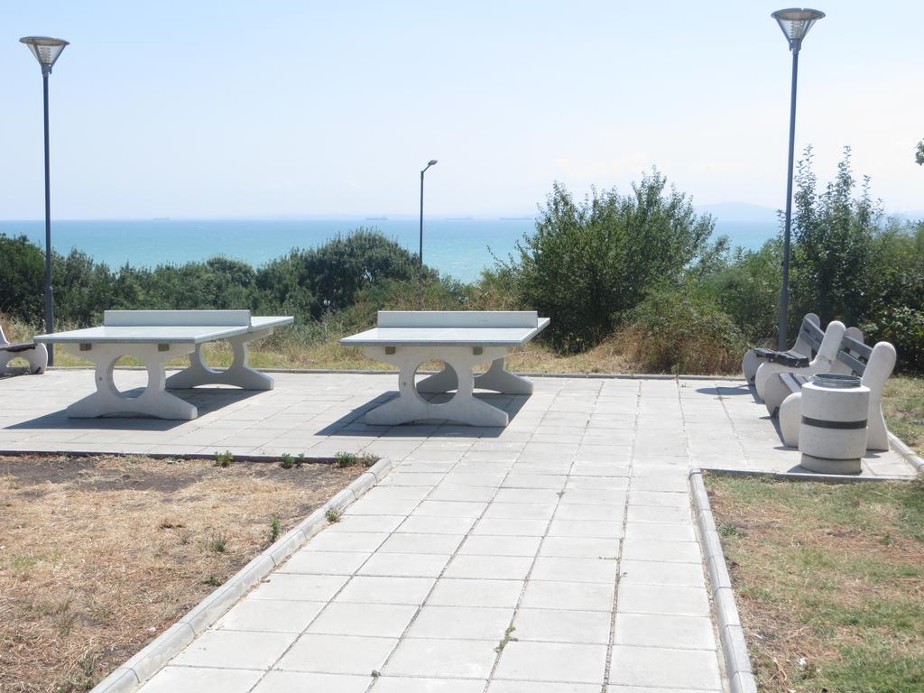 Emona Apartment Burgas Exterior photo