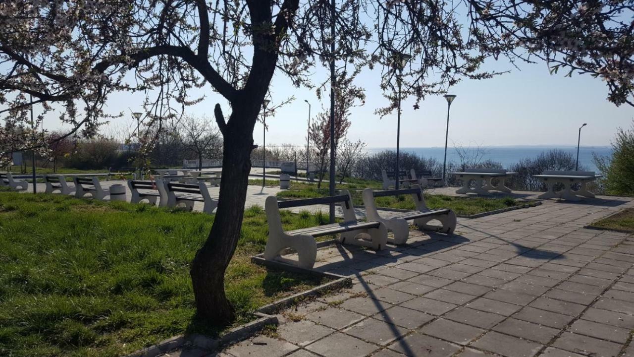 Emona Apartment Burgas Exterior photo